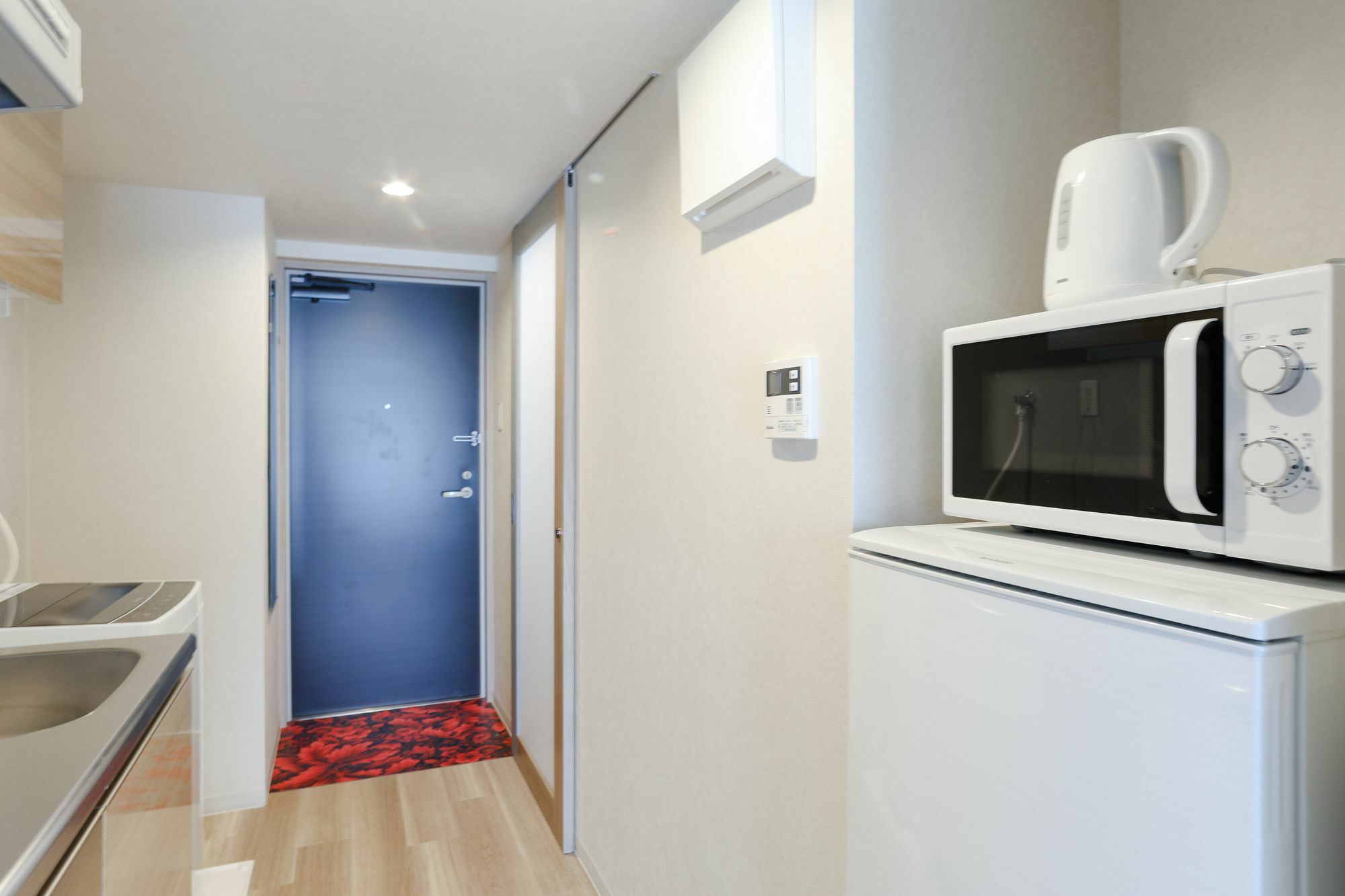 Rejoice Nijo Gekko Aparthotel